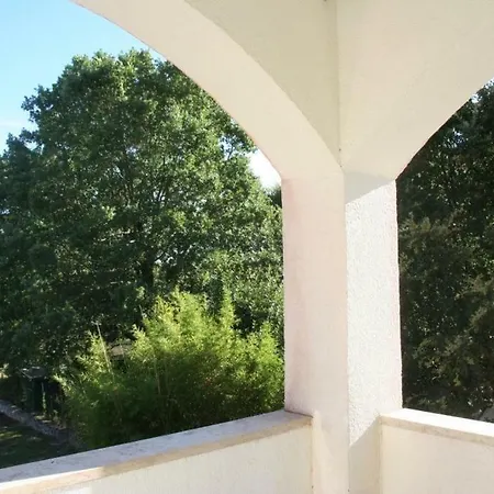 Irena Apartment